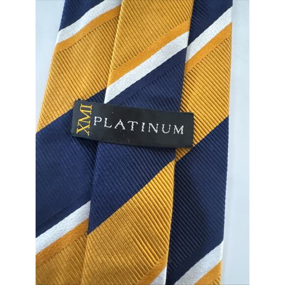 VINTAGE XMI Platinum Tie 100% Silk Geometric Necktie Business Formalwear - Picture 7 of 9